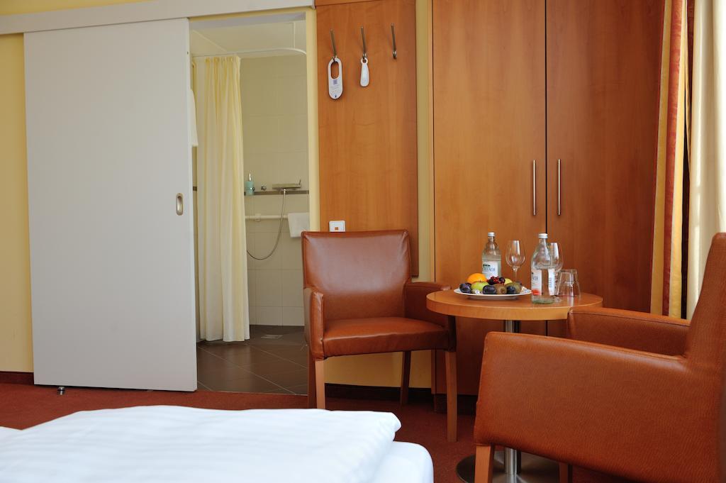 Hotel Vis A Vis Lindau  Exteriör bild